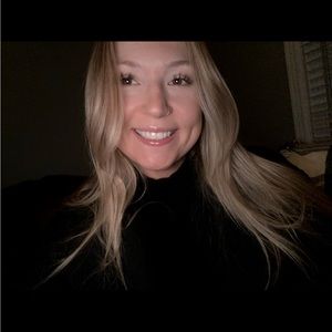 Meet your Posher, Alisha